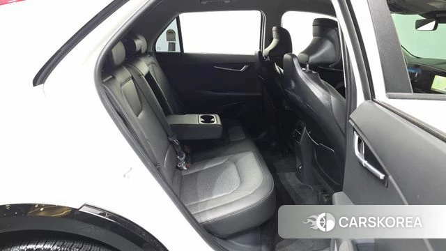 Kia Di Ol Nu Niro 2024 Белый из Кореи, фото 3