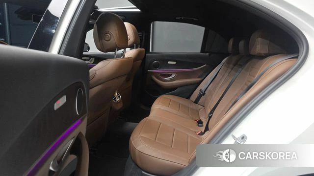 Mercedes-Benz E-Class W213 2023 Белый из Кореи, фото 3