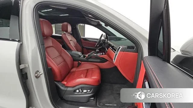 Porsche Cayenne (PO536) 2021 Серебристо-серый из Кореи, фото 3