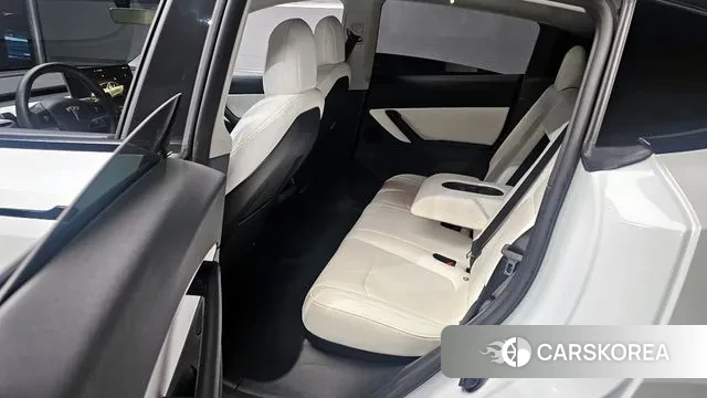 Tesla Model Y 2022 Белый из Кореи, фото 3