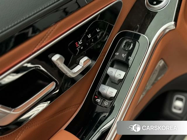 Mercedes-Benz Maybach S-class 2023 Черный из Китая, фото 3