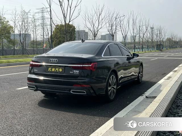 Audi A6L 2022 Черный из Китая, фото 3