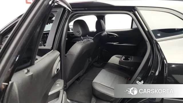 Chevrolet (GM Daewoo) Trax Crossover 2023 Черный из Кореи, фото 3