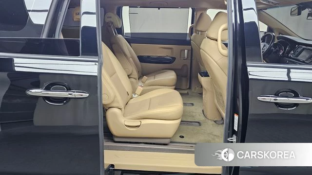 Kia The New Carnival 2018 Черный из Кореи, фото 3
