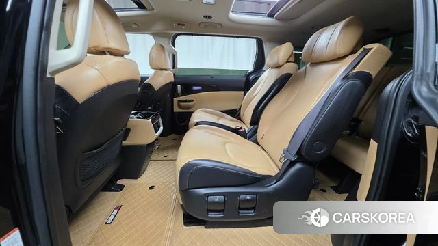 Kia Carnival 4th generation 2022 Черный из Кореи, фото 3