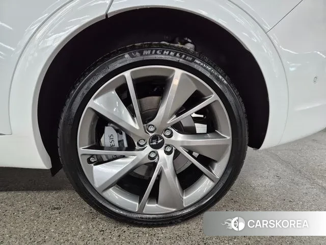 Genesis GV70 2024 Белый из Кореи, фото 3