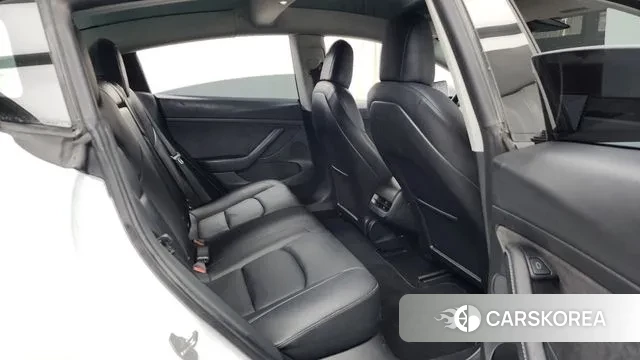 Tesla Model 3 2022 Белый из Кореи, фото 3