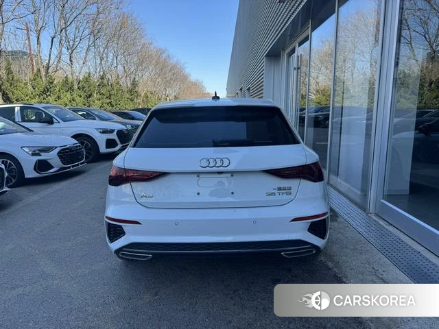 Audi A3 2024 Белый из Китая, фото 3