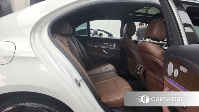 Mercedes-Benz E-Class W213 2021 Белый из Кореи, фото 3