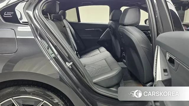 BMW 5 Series (G60) 2024 Серый из Кореи, фото 3