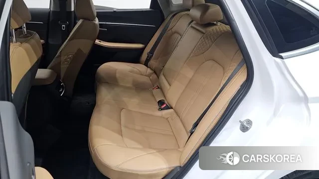 Hyundai Sonata D Edge Hybrid (DN8) 2024 Белый из Кореи, фото 3