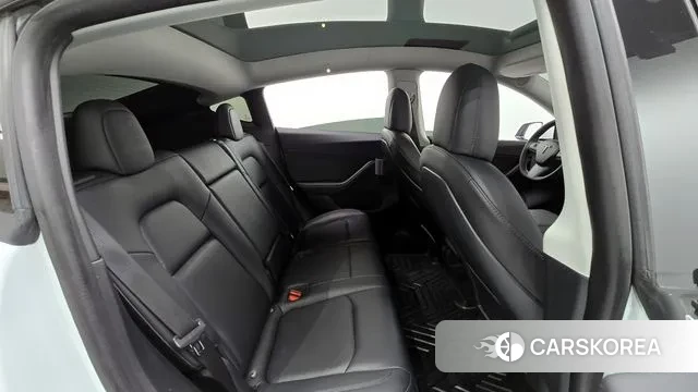 Tesla Model Y 2022 Белый из Кореи, фото 3