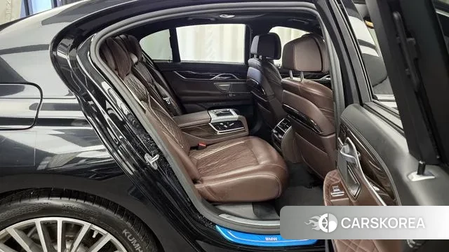 BMW 7 Series (G11) 2020 Черный из Кореи, фото 3