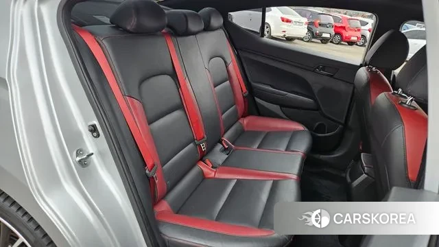 Hyundai Avante AD 2018 Серебристо-серый из Кореи, фото 3