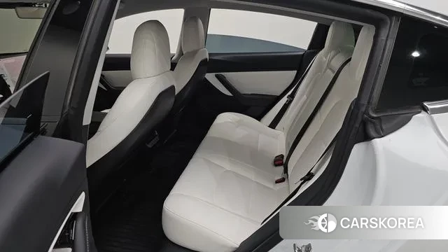 Tesla Model 3 2020 Белый из Кореи, фото 3