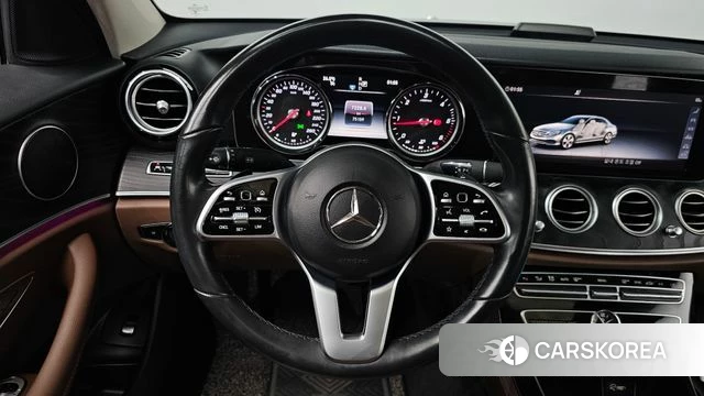 Mercedes-Benz E-Class W213 2019 Серый из Кореи, фото 3