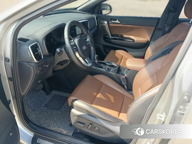 Kia Sportage The Bold 2021 Серебристо-серый из Кореи, фото 3