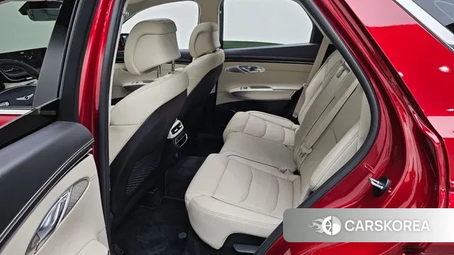 Genesis GV70 2023 Красный из Кореи, фото 3