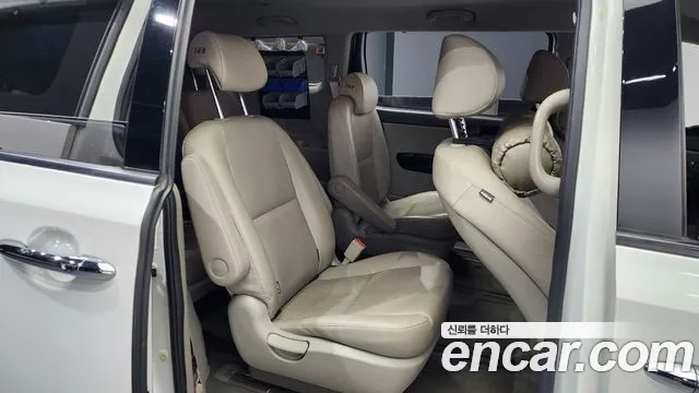 Kia The New Carnival 2018 Белый из Кореи, фото 3