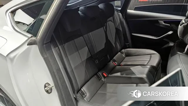 Audi A5 (F5) 2022 Белый из Кореи, фото 3