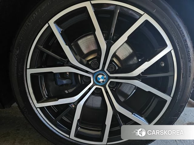 BMW 5 Series (G30) 2023 Черный из Кореи, фото 3