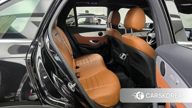 Mercedes-Benz GLC-Class X253 2021 Черный из Кореи, фото 3