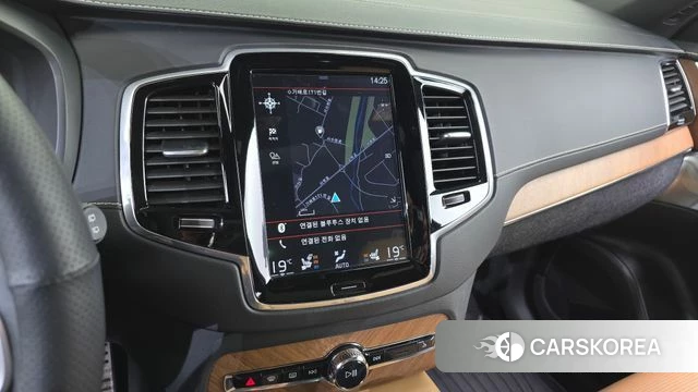 Volvo XC90 second Generation 2018 Белый из Кореи, фото 3