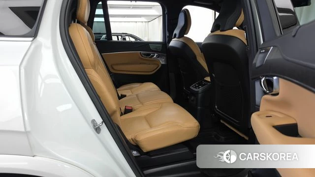 Volvo XC90 second Generation 2023 Белый из Кореи, фото 3