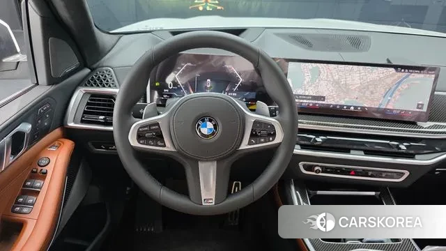 BMW X7 (G07) 2025 Белый из Кореи, фото 3