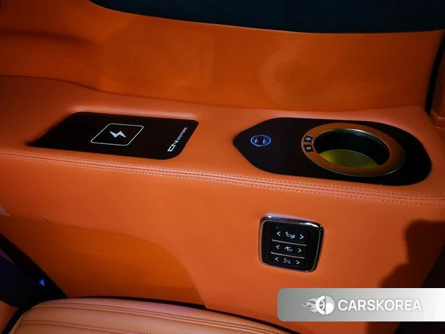 Cadillac Escalade 5th Generation 2023 Черный из Кореи, фото 3