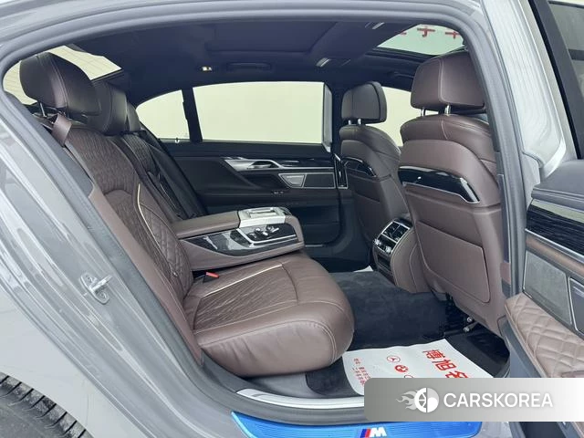 BMW 7 series 2021 Темно-серый из Китая, фото 3
