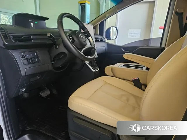 Hyundai Staria 2024 Белый из Кореи, фото 3