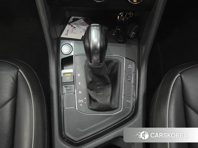 Volkswagen Tiguan second Generation 2018 Белый из Кореи, фото 3