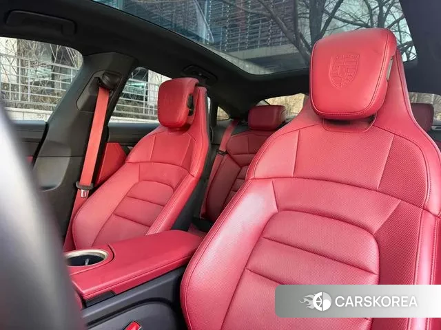 Porsche Taycan 2024 Белый из Кореи, фото 3