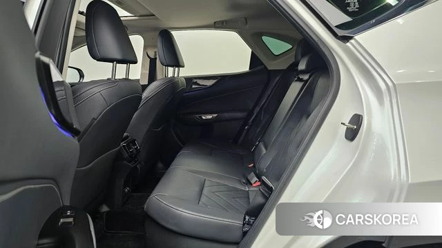 Lexus NX350h Second generation 2024 Белый из Кореи, фото 3
