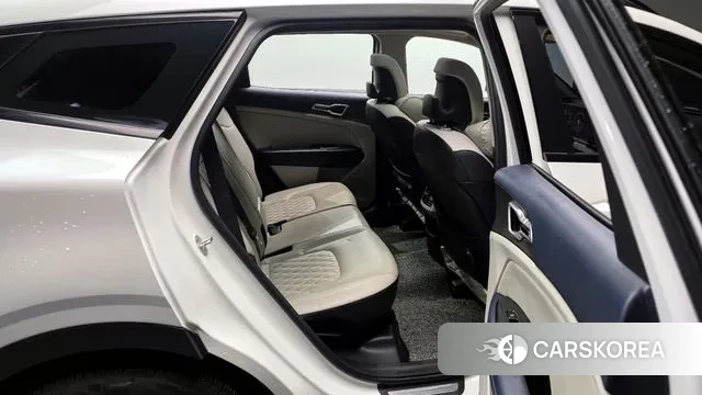 Kia Sportage 5th Generation 2022 Белый из Кореи, фото 3