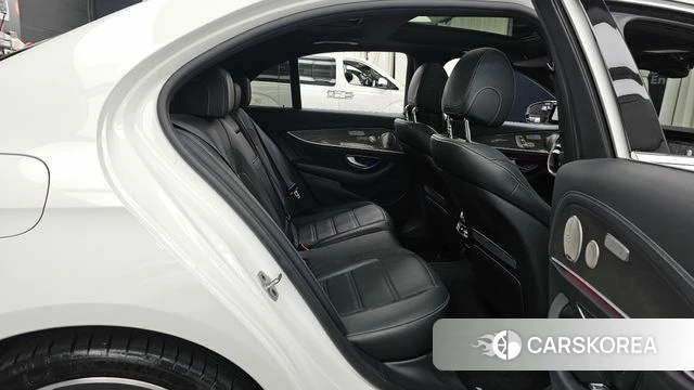 Mercedes-Benz E-Class W213 2021 Белый из Кореи, фото 3