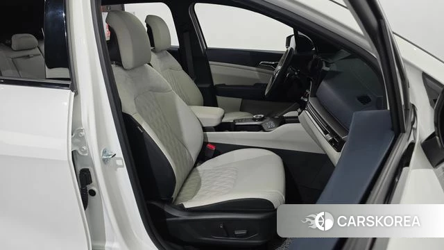 Kia The New Sportage 5th Generation 2025 Белый из Кореи, фото 3