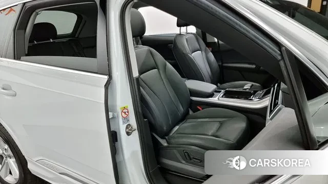 Audi Q7 (4M) 2021 Белый из Кореи, фото 3