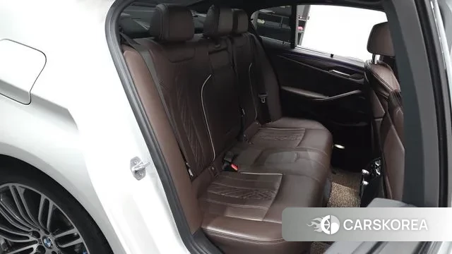 BMW 5 Series (G30) 2020 Белый из Кореи, фото 3