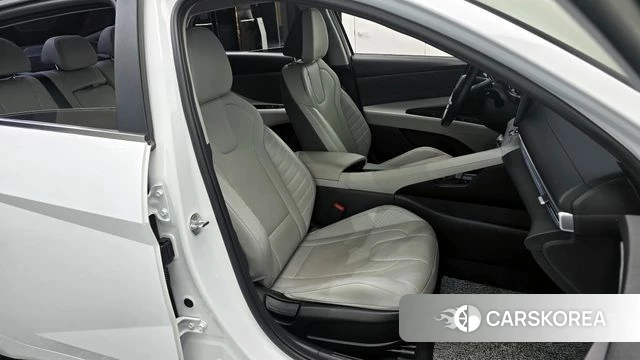 Hyundai Avante (CN7) 2021 Белый из Кореи, фото 3