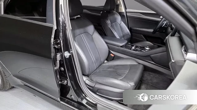 Kia K5 3rd generation 2021 Черный из Кореи, фото 3