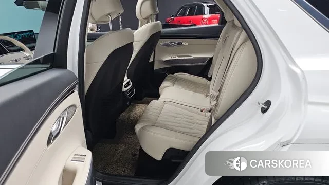 Genesis GV70 2022 Белый из Кореи, фото 3