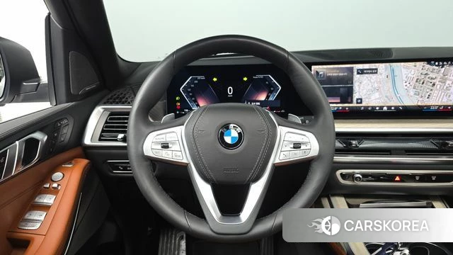 BMW X7 (G07) 2025 Белый из Кореи, фото 3