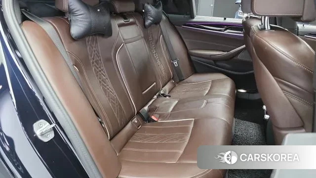 BMW 5 Series (G30) 2023 Черный из Кореи, фото 3