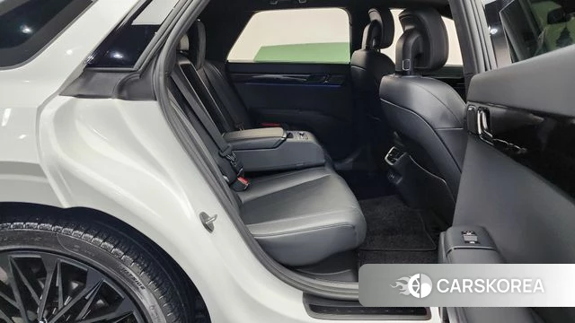 Hyundai Grandeur Hybrid (GN7) 2023 Белый из Кореи, фото 3