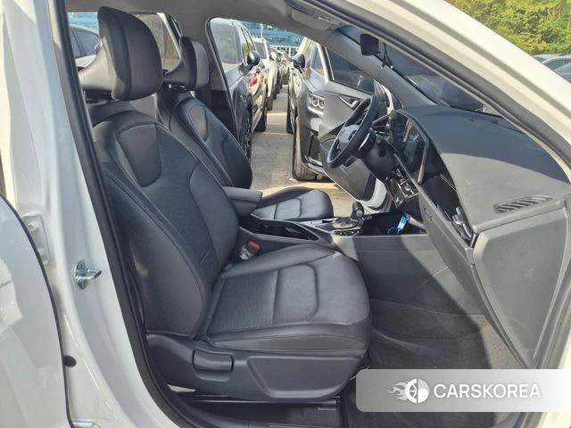 Kia Di Ol Nu Niro 2022 Белый из Кореи, фото 3