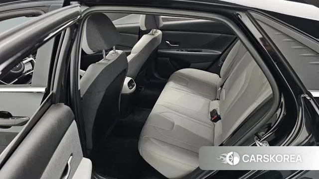 Hyundai Avante Hybrid (CN7) 2020 Черный из Кореи, фото 3