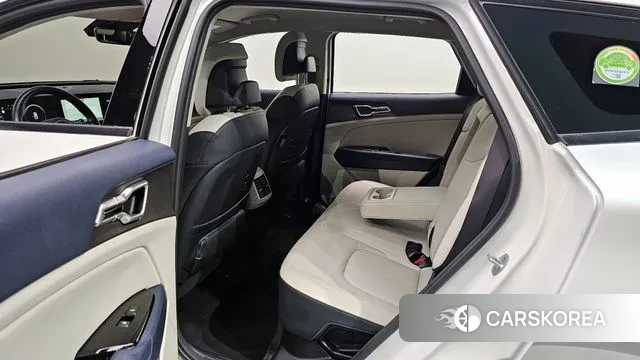 Kia Sportage 5th Generation Hybrid 2021 Белый из Кореи, фото 3