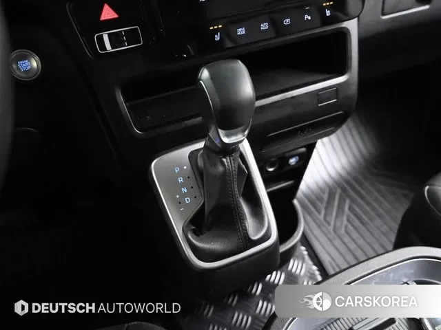 Hyundai Staria 2024 Белый из Кореи, фото 3